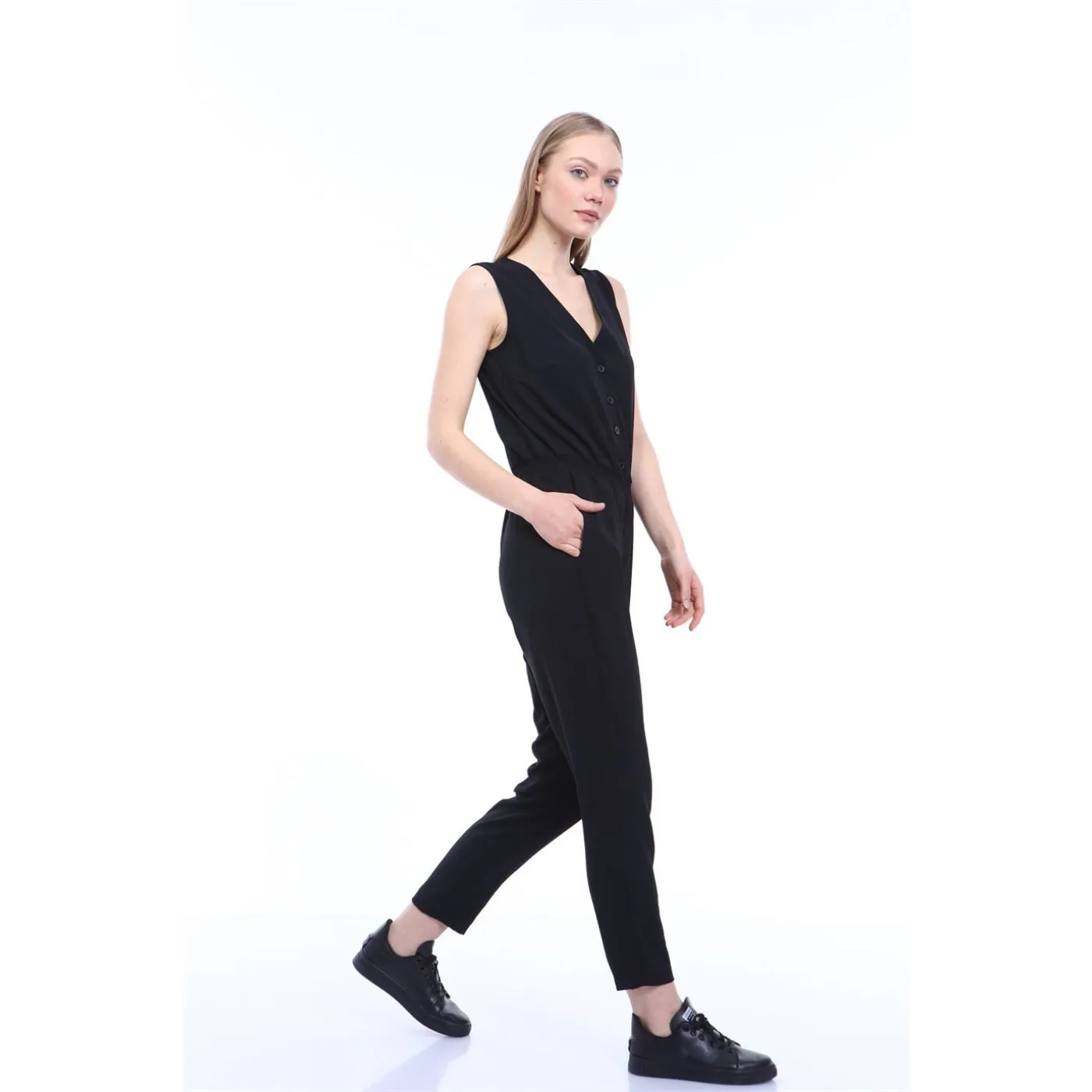 Black Sleeveless Jumpsuit