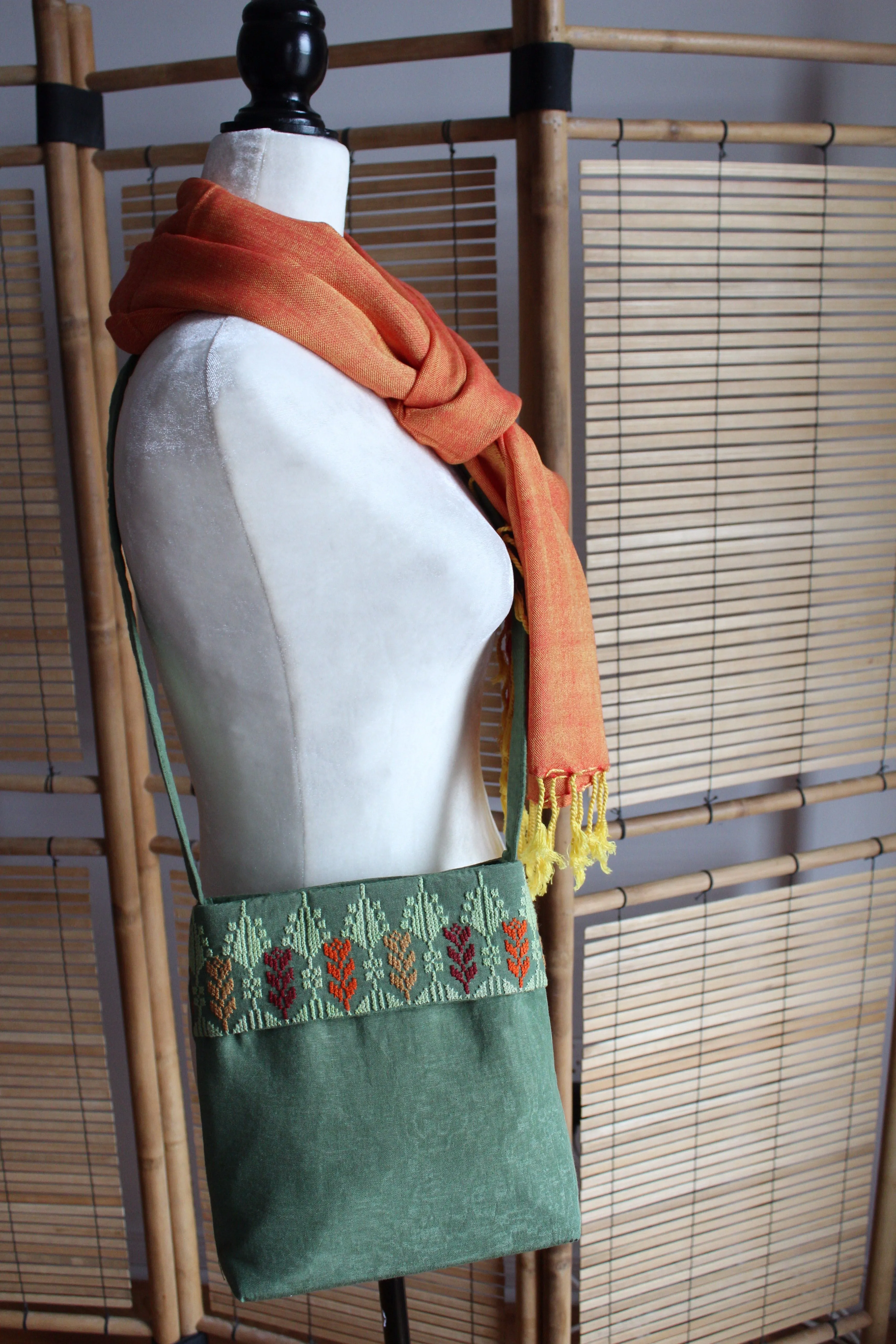 Maha Handcrafted Arish Shoulder Bag